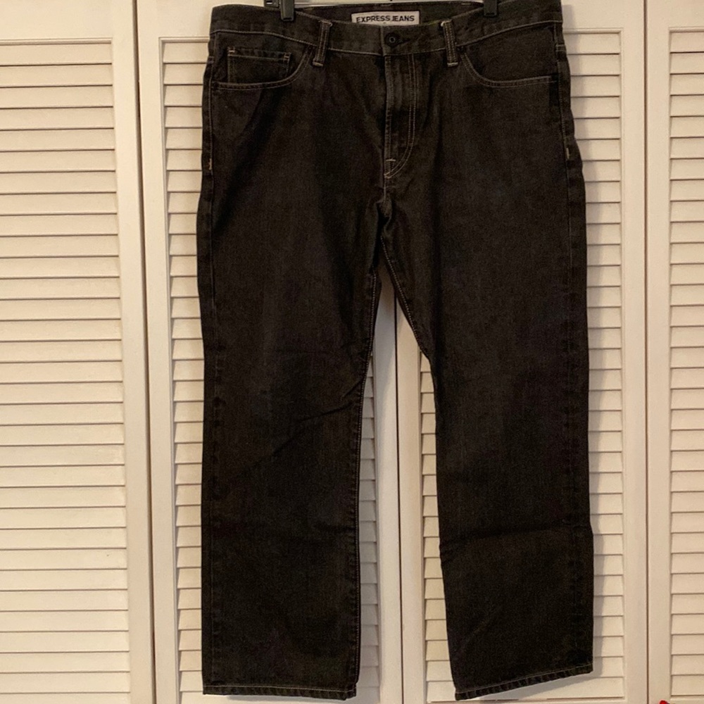 Men’s Express Jeans-Kingston Classic Fit, Straight Leg. 38x30. Black. Newly New!